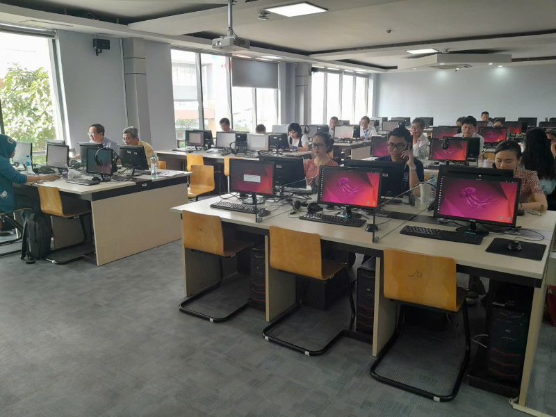 Khóa Thực hành khai thác Tài nguyên Giáo dục Mở No2/2025 tại Trường Đại học Nguyễn Tất Thành, 19 và 26/08/2025. Ngày 1.