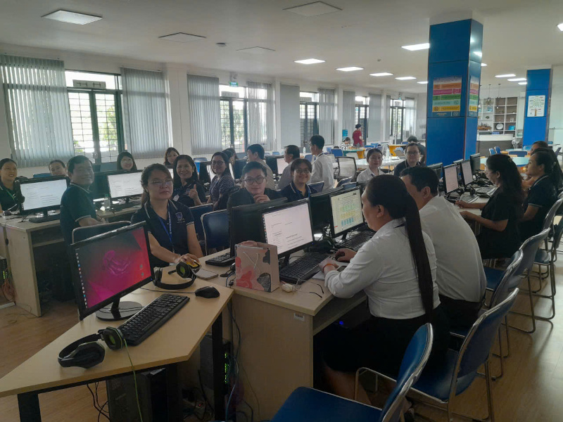 Khóa Thực hành khai thác Tài nguyên Giáo dục Mở No3/2026 tại Trường Đại học Nguyễn Tất Thành, 10 và 17/06/2026. Ngày 1.